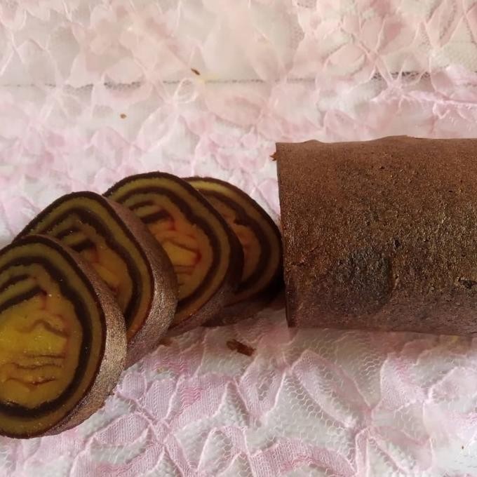 

Sale Lapis Legit Gulung Chocolate Kecil Diameter 5,5Cm Pjg 28Cm