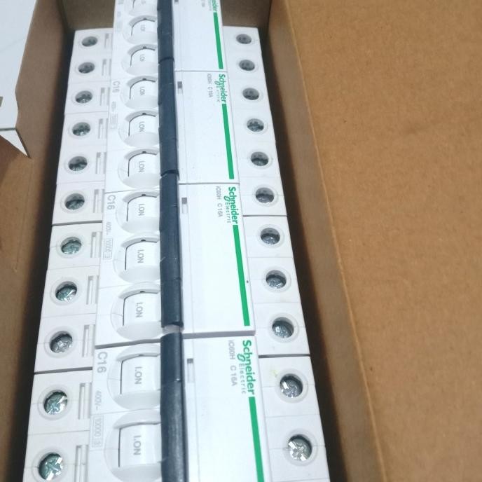 TERBARU - MCB IC60H C 16A 3P SCHNEIDER / mcb 3p 16a schneider