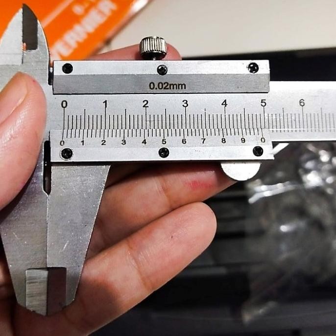 

JANGKA SORONG SIGMAT 15CM STAINLESS STEEL BUKAN PLASTIK MICROMETER