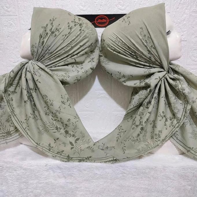 Diskon HIJAB SEGI EMPAT VOAL MOTIF FOLURES MINT
