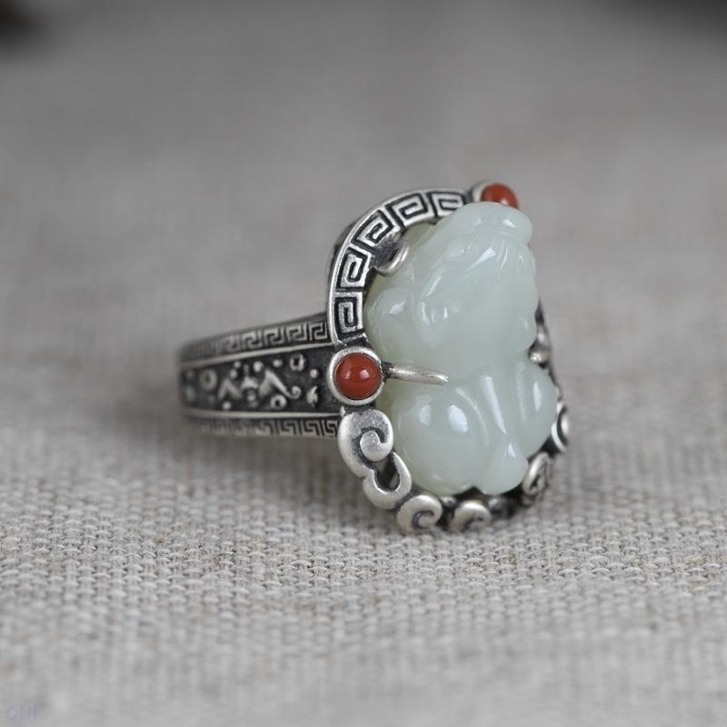 cincin perak sterling S925Cincin Perak Retro Elegan Jade Hetian Alami Pixiu Perhiasan Perak Menarik 