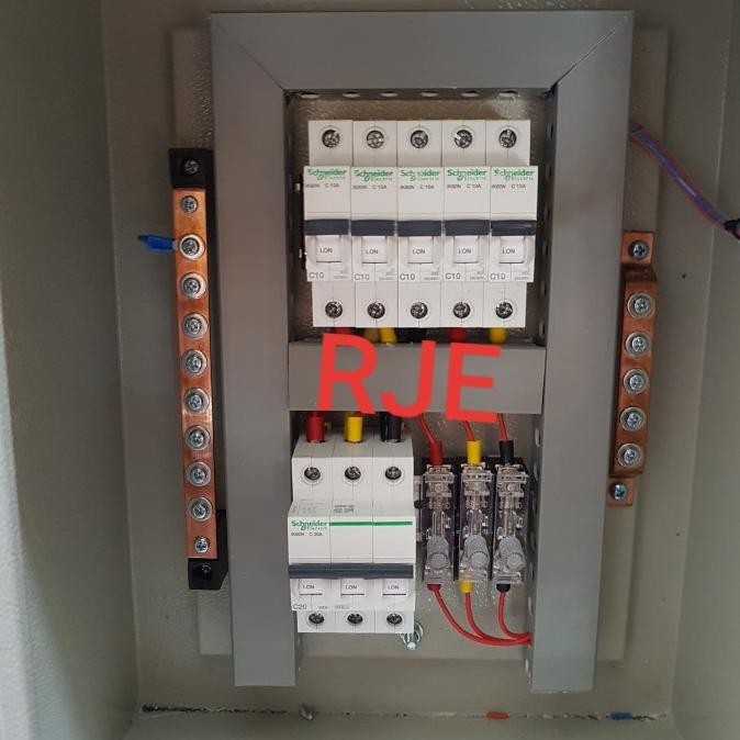 new panel 3 phase komplit box ukuran 30x40cm indoor murah
