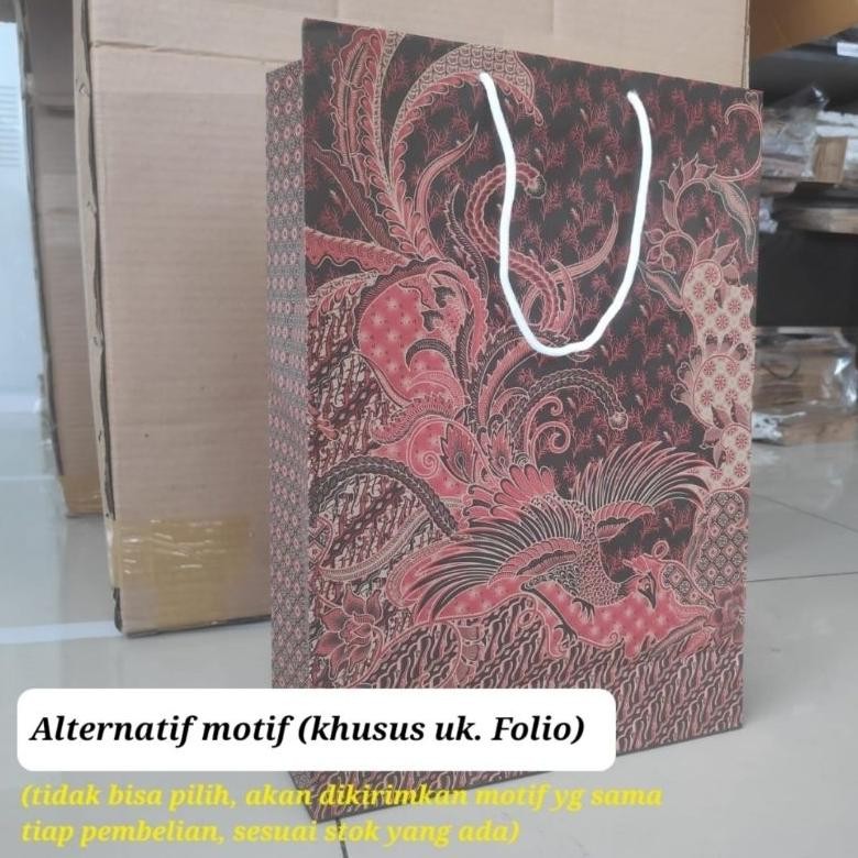 

Eq-77 Paper Bag / Tas Kertas Batik Motif Burung Murah - Merah (1 Lusin=12 Pcs)