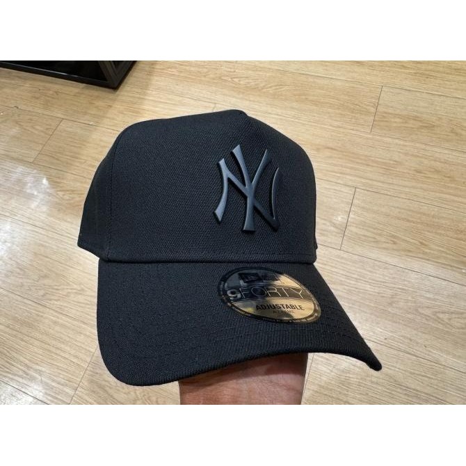Topi New Era 9Forty AF New York Yankees Metal Matte Badge Black Cap 100% Original Resmi