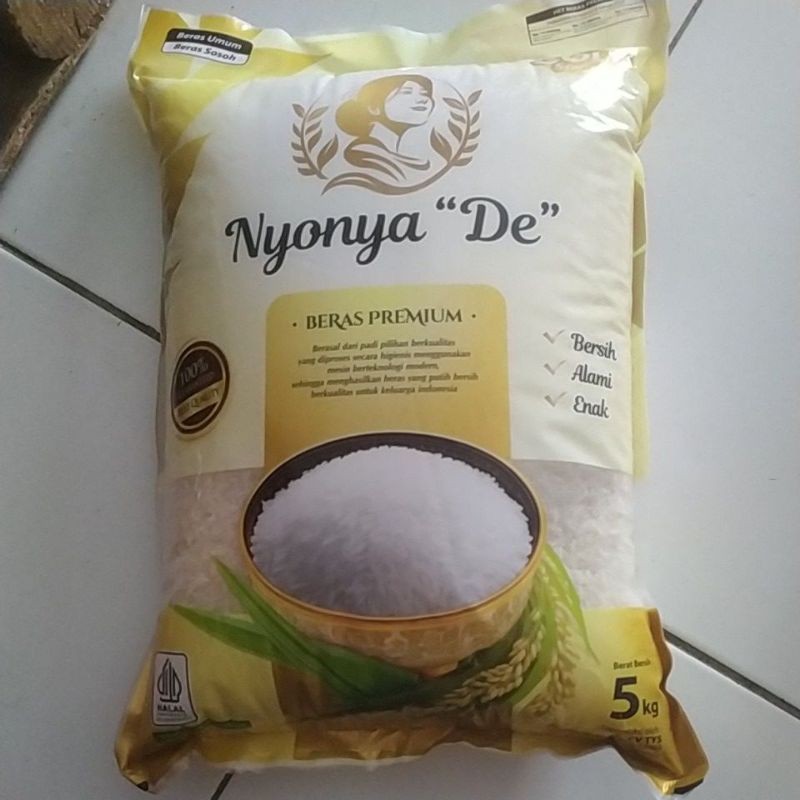 

beras nyonya de gold series 5kg