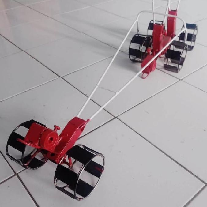 Traktor Mainan Anak Miniatur Traktor Terbuat Dari Besi New Stok