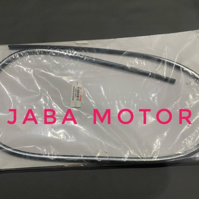 New moulding kaca depan-Lis kaca depan corolla great AE101
