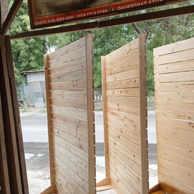 Partisi Penyekat Ruangan Kantor Rumah Kayu Jati Belanda