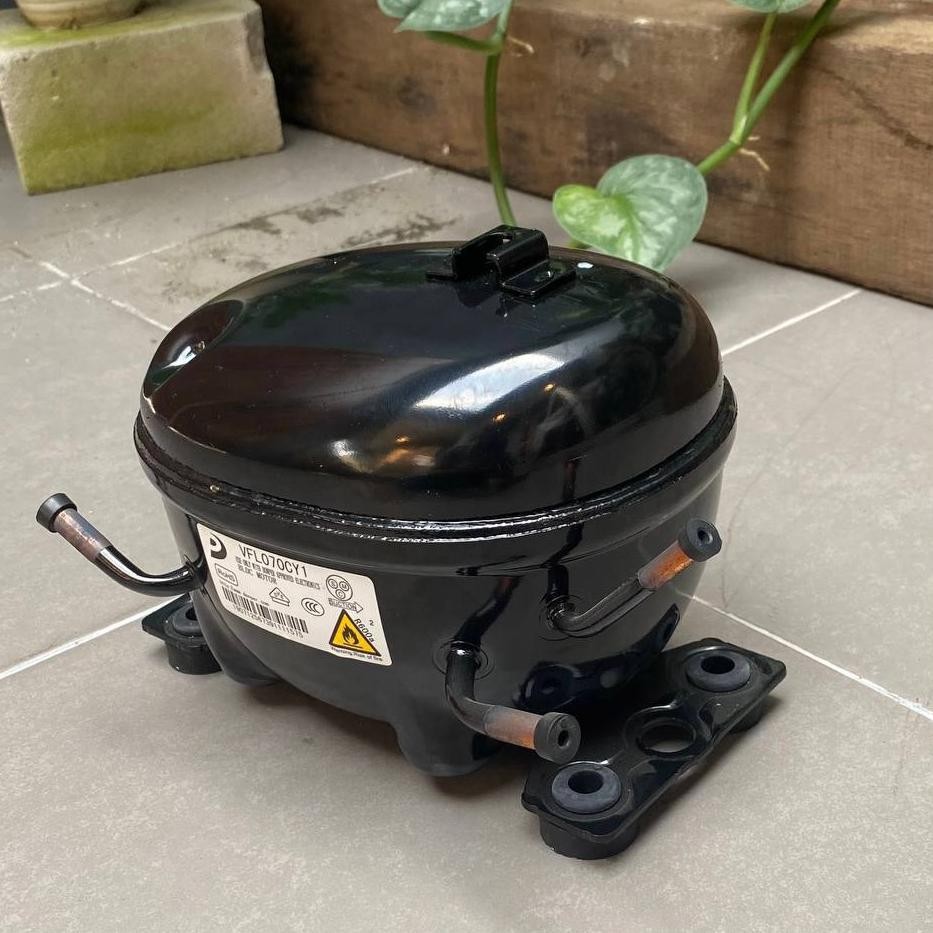 KOMPRESOR R600a VFL070CY1 ORIGINAL 1/5 / KOMPRESOR R600 VFL070CY1 ORIGINAL / KOMPRESSOR R600 ORIGINA