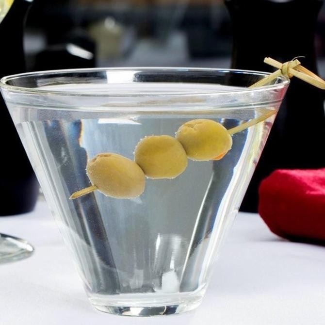 Silahkan Order] LIBBEY Martini Glass / Gelas Martini 13.5 oz #224