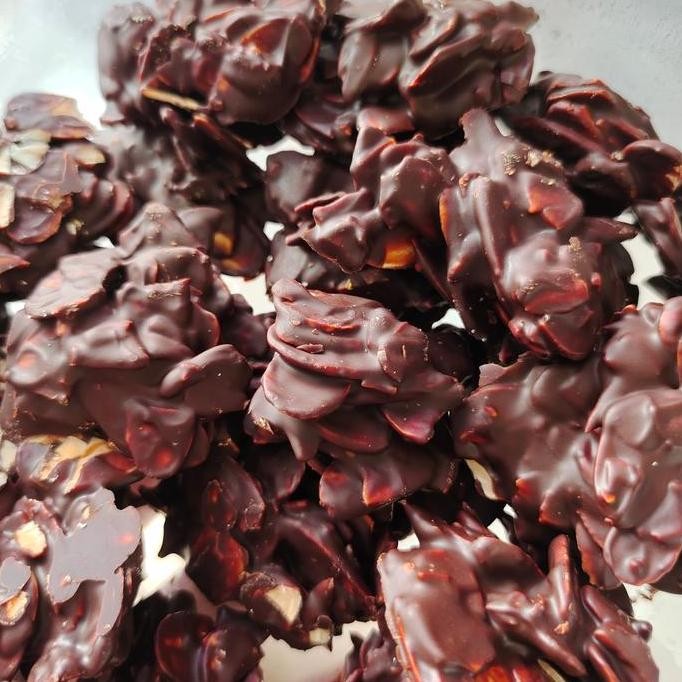 

HIW keto crunchy choco almond