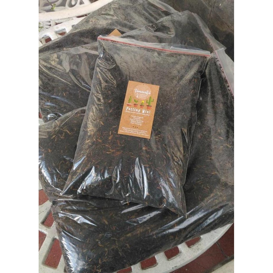 

Terlaris Xil Media Tanam Paket 7Kg Tanah / Pupuk Kandang / Sekam Bakar / Kompos