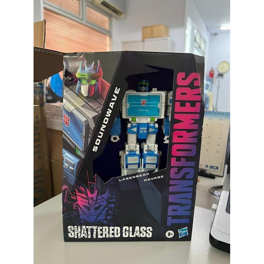 TRANSFORMERS Generations Shattered Glass Soundwave Laserbeak Ravage