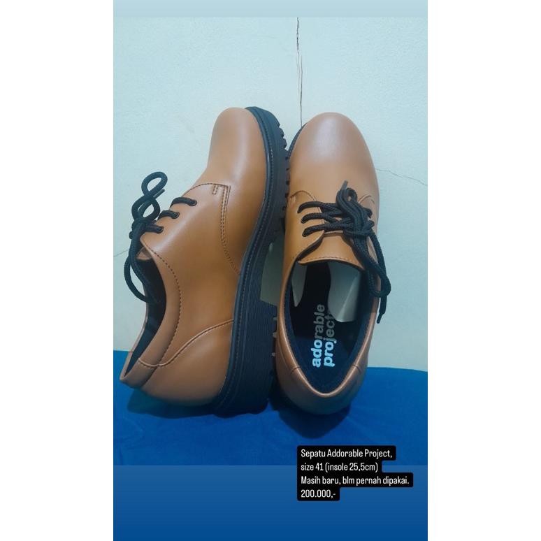 KEKINIAN SEPATU WANITA ADORABLE PROJECT TERLARIS