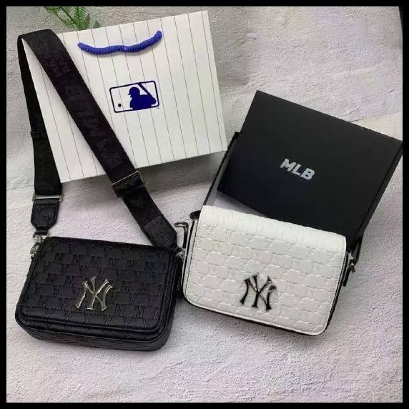 TAS MLB NEW DESIGN BAG MONOGRAM HOODIE NY