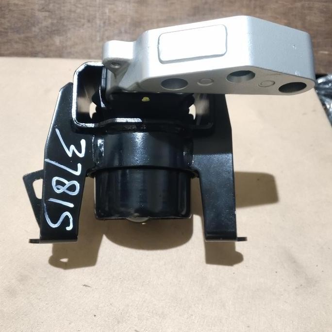 . engine mounting kanan Suzuki ertiga lama 2012-2015 manual matic ASLI