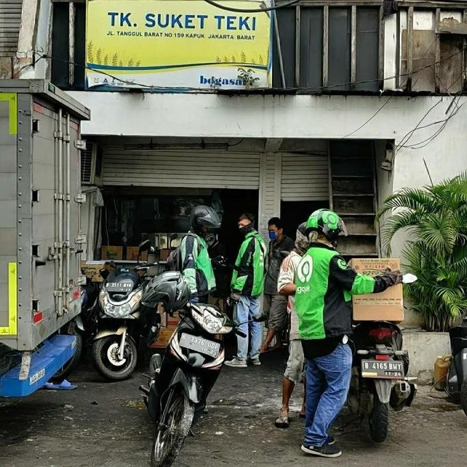 

Promo Terigu Cakra Kembar Ekonomis Kemasan 1Kg Dus Karton Isi 1 Kg X 12Pcs