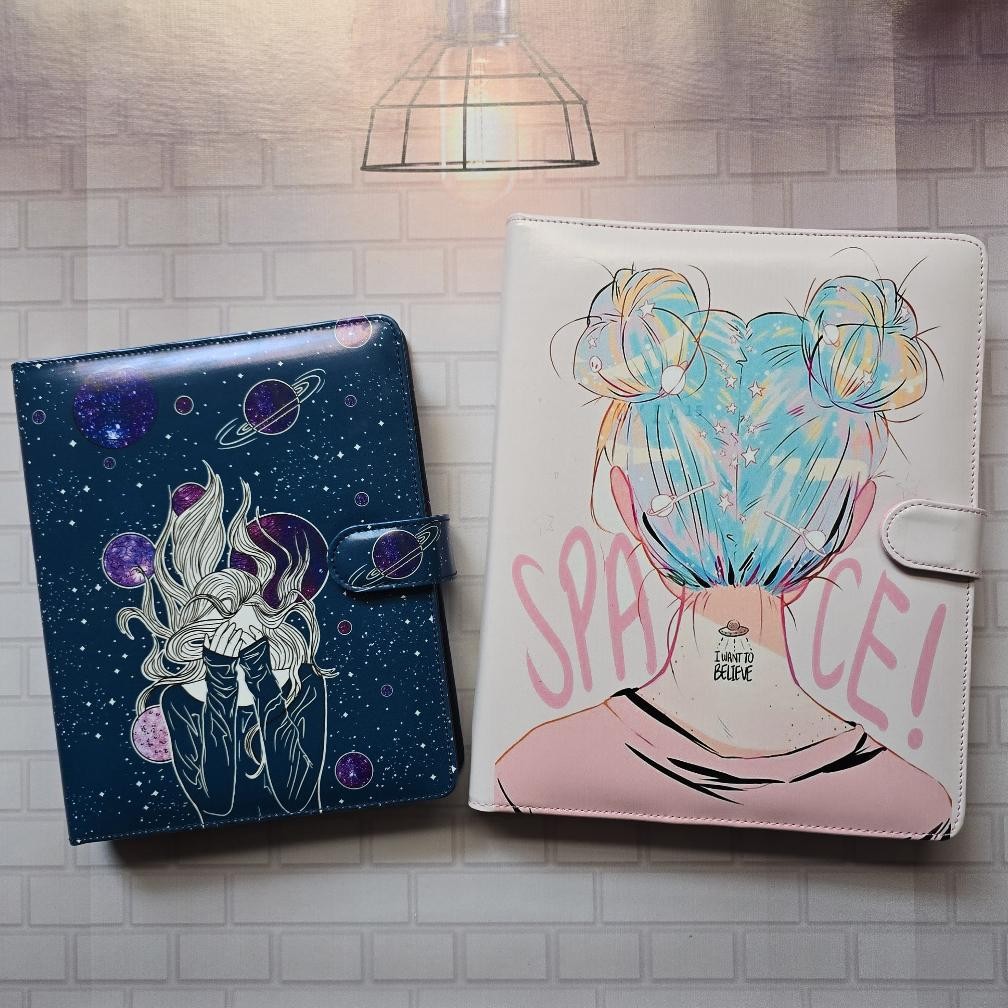 

Binder Motif Lady Ukuran A5 20ring Dan B5 26ring Bahan Kulit Sintetis Binder Aesthetic Glossy AST