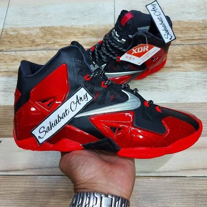Tersedia Sepatu Lebron 11 Miami Heat Away Black Red