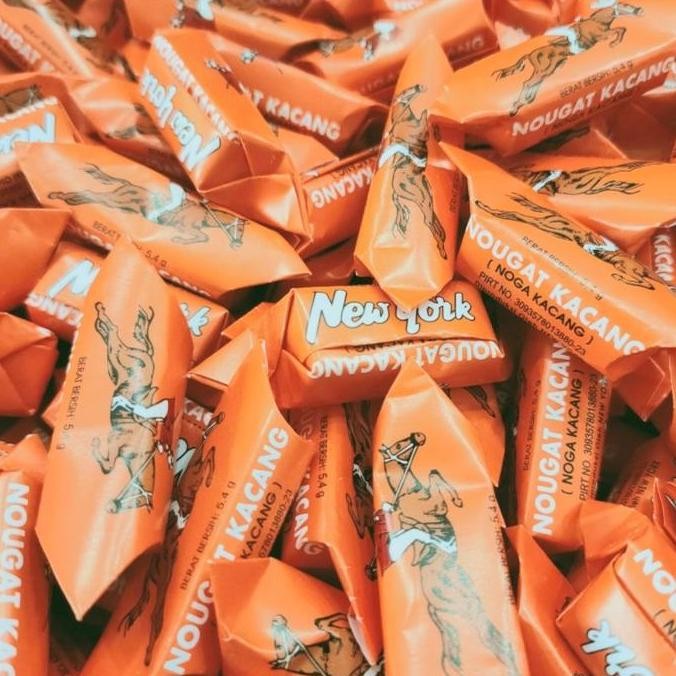 

Permen Susu Nougat Kacang New York Candy 1 Kg