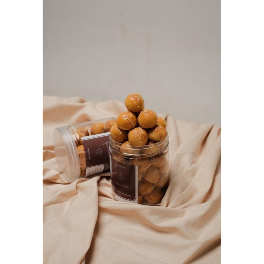 

Promo Paket Bundling Kue Nastar + Kastengel Coklat