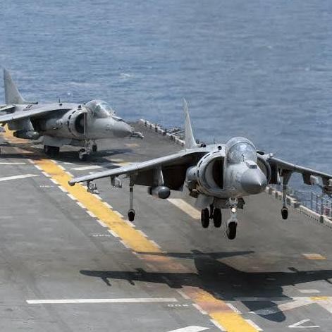 Diecast Pesawat Bae Sea Harrier 1/72