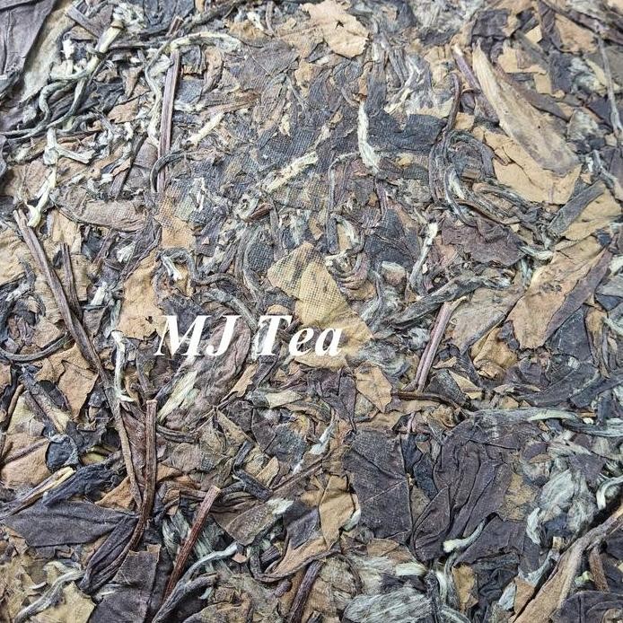 

Fu Ding White Tea Cake Lao Bai Cha, Shoumei White Tea 350G Maison Auratea