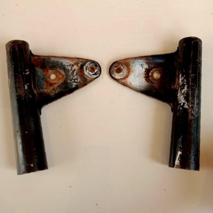 Sparepart dan Aksesoris kendaraan  Kupingan Lampu Suzuki A100 A 100. Original. Seken Bekas copotan m