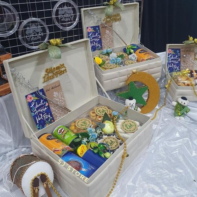

Paket Box Hampers Lebaran Kue Kering Toples Murah 19