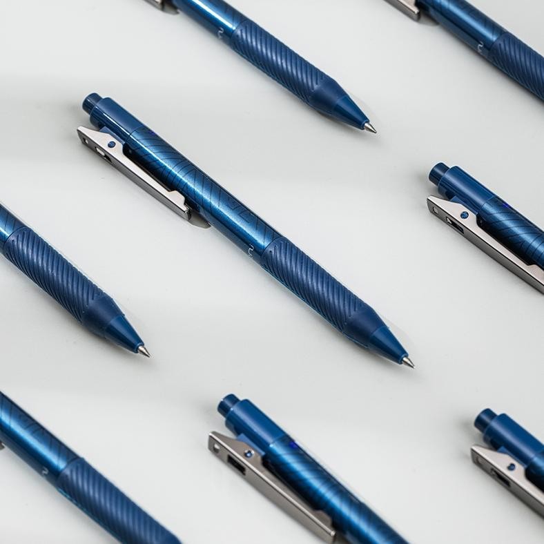 

Pulpen Gel Deli Eg80 0.7Mm - 12 Pcs - Retractable Smooth Gel Pen Original