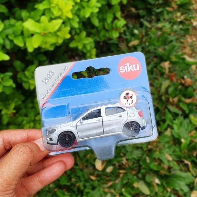 Siku 1503 Mercedes Benz GLA 45 AMG