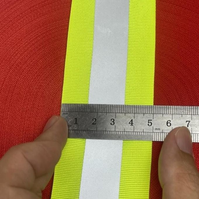 

Terlaris Pita Scotlight Skotlet Scotlite Kain 5 Cm Hijau Stabilo Silver Meteran