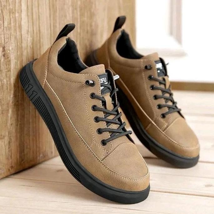 

Terlaris Sepatu Finetic Safety Pria Ujung Besi Kekinian Kerja Proyek Bangunan A-1 Boots