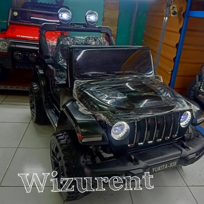 mobil aki Jeep Rubicon ykt938 polisi
