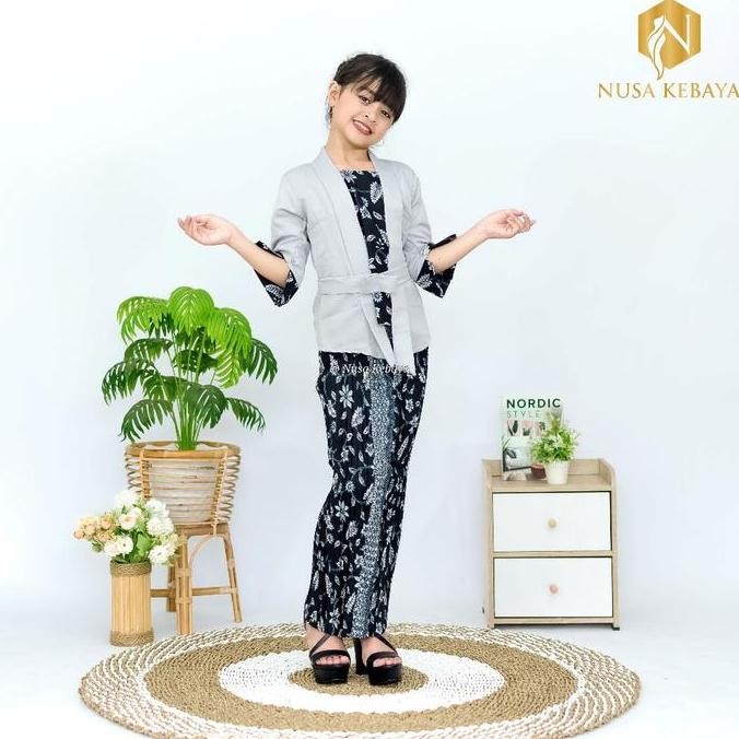 Baju Kebaya Anak Bahan Katun Model Kutubaru Kombinasi Rok Plisket / Setelan Kebaya Anak Perempuan Un