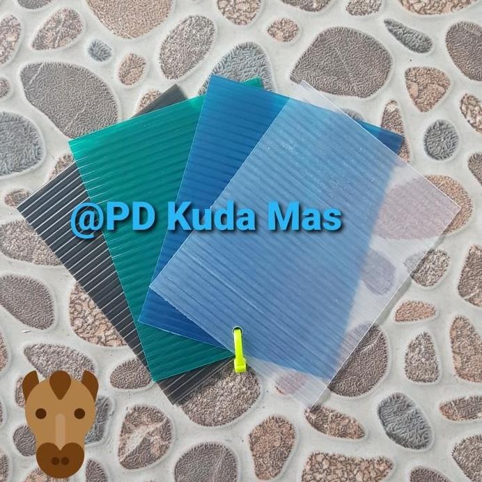 baru Plastik / Fiber Pagar 1,2 mm Motif Garis (1 meter)