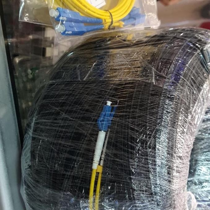 Kabel Drop Core Optik 4 Core / Dw Fo Ftth 4 Core Sm / Drop Wire Fo New Stok
