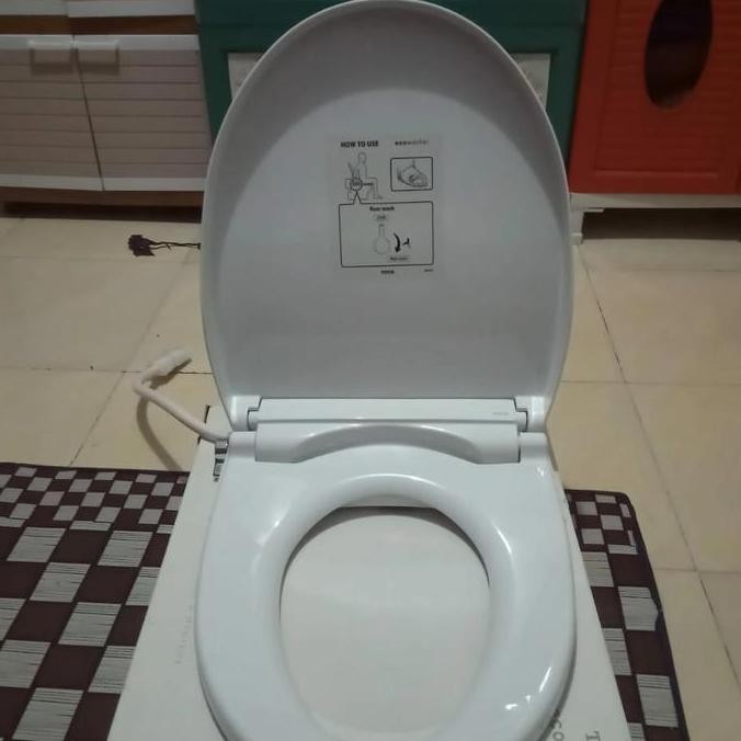 tutup cover closed toilet duduk toto Eco washer soft closing