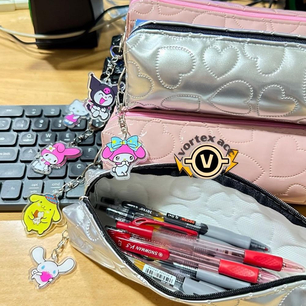 

JH8 Kotak Pensil Love Pattern Glossy // Pencil Case Glossy Love Pattern Serbaguna Multifungsi FREE Gantungan Sanrio SB-14