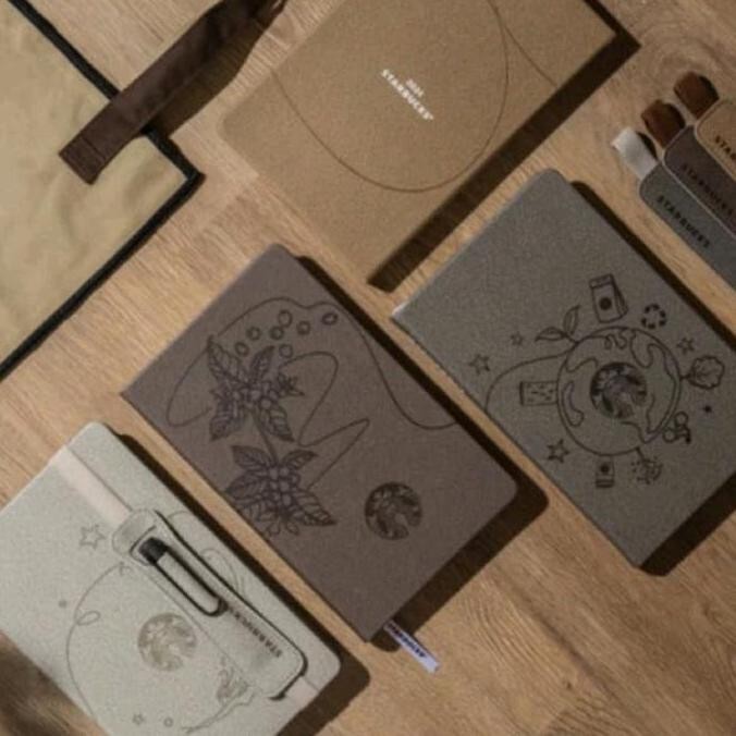 

Starbucks Planner 2024 Full English