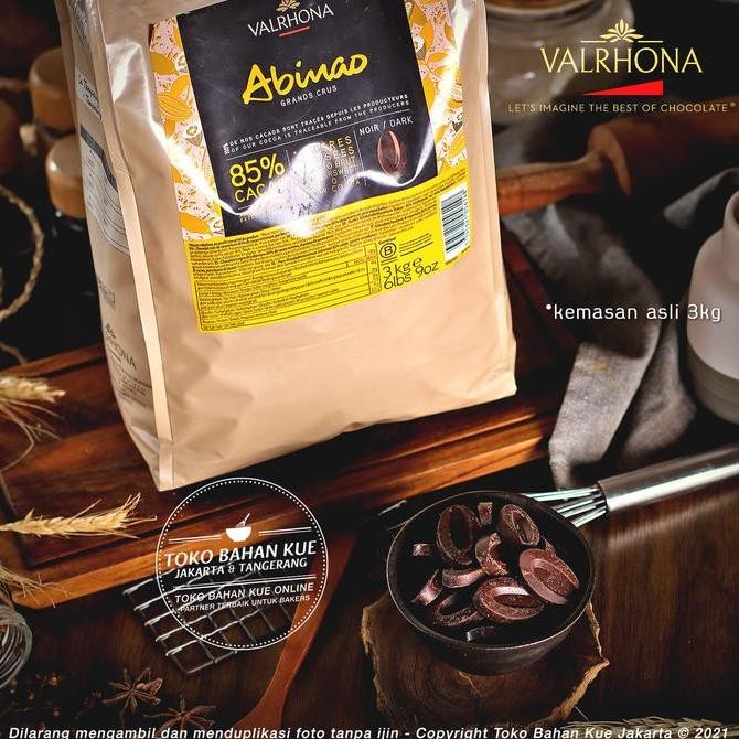 

Valrhona Abinao 85% 100Gr Dark Chocolate Couverture Cokelat Keping Coklat Pahit