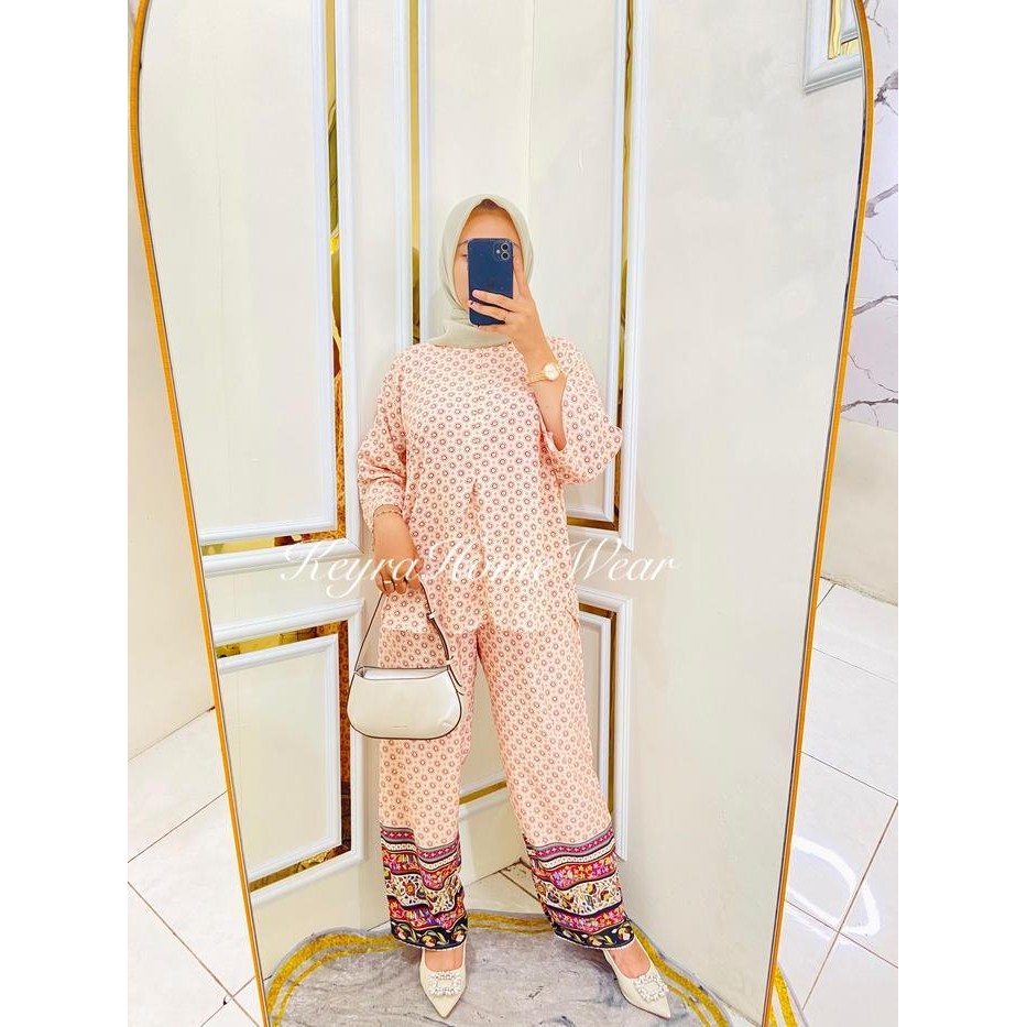 Keyra Pajamas Kulot One Set Kemeja Lengan 7/8 Rayon Motif Busui Nyaman Adem Celana Panjang