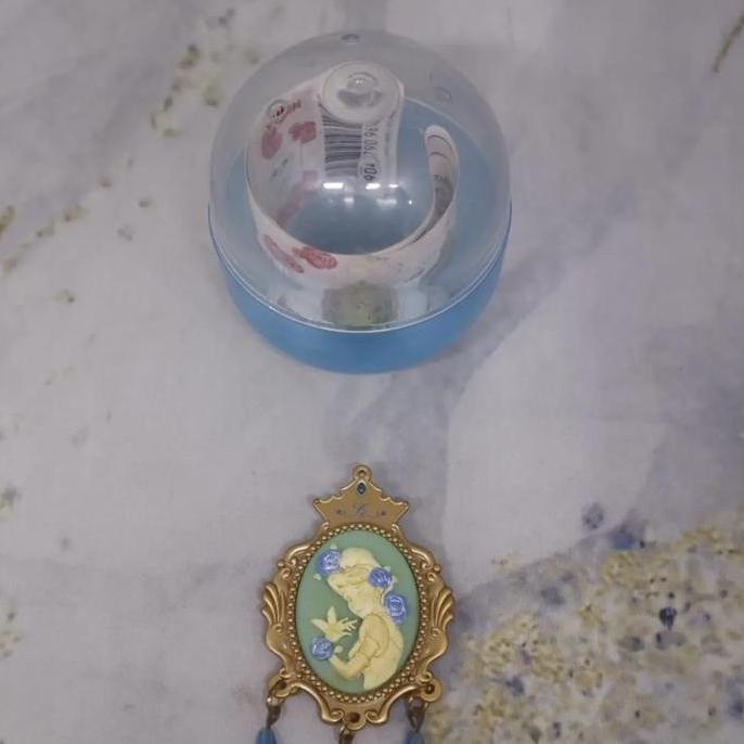 Gacha Disney Princess Rose Cameo Brooch Jasmine Cinderella Ariel Pooh Co
