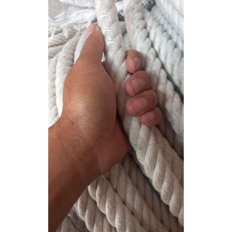 

Tali Bahan Kain 20Mm Tambang Besar Eceran