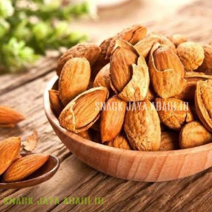 

kacang almond panggang milk 1 kg termurah
