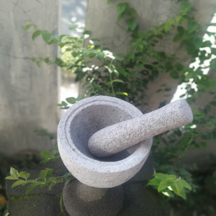 Lumpang Lesung Batu Kali Pori Diameter 18Cm + Alu Tumbukan