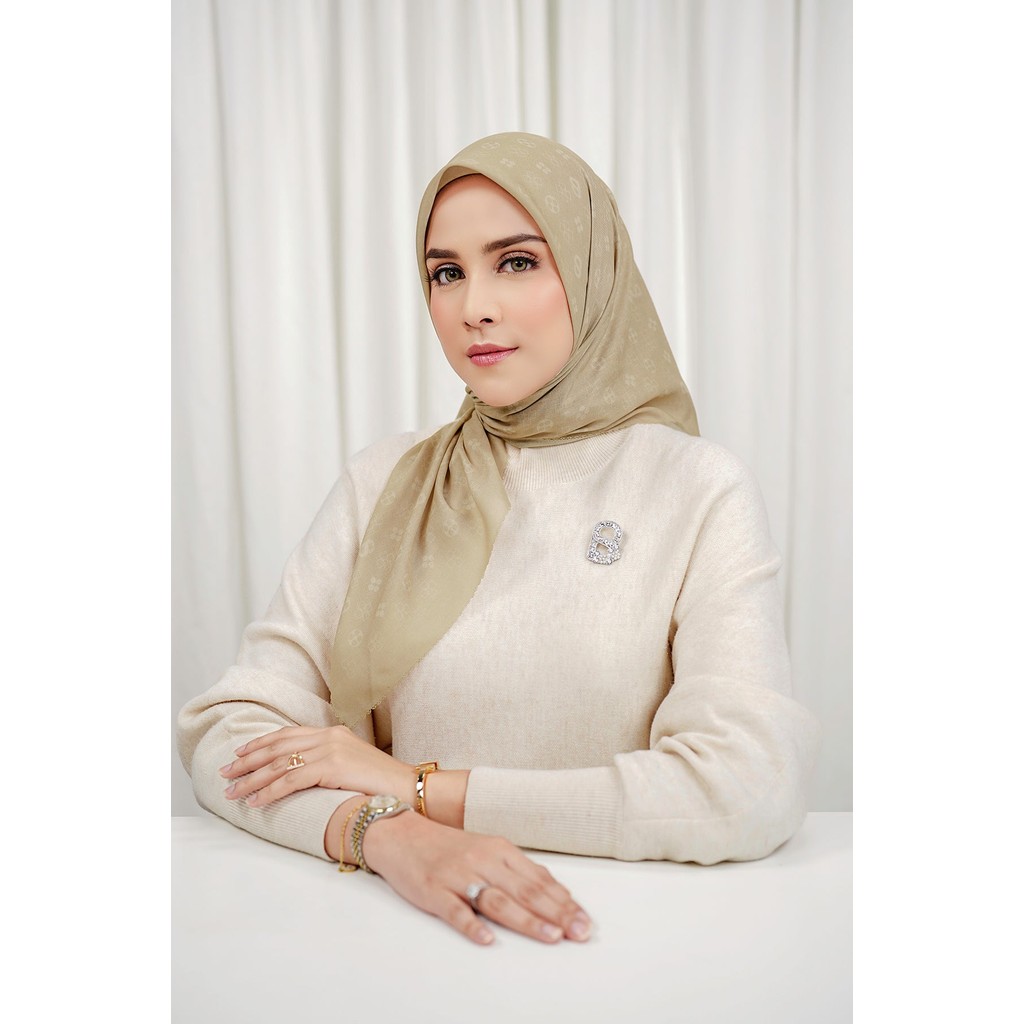 Monogram Voile Square XL - Nougat