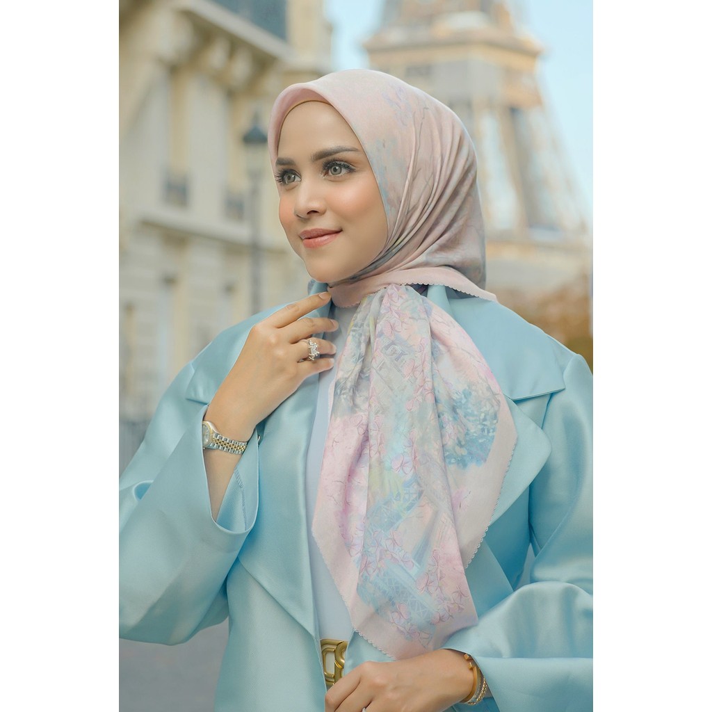 The Parisian Voile Square XL - Fleur