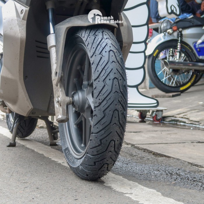 Pirelli Angel Scooter 90/80-14 100/80-14 110/70-14 Ban VARIO,PCX DLL