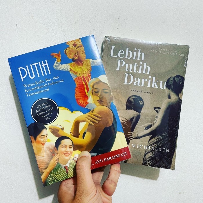 Paket Buku Putih dan Lebih Putih Dariku